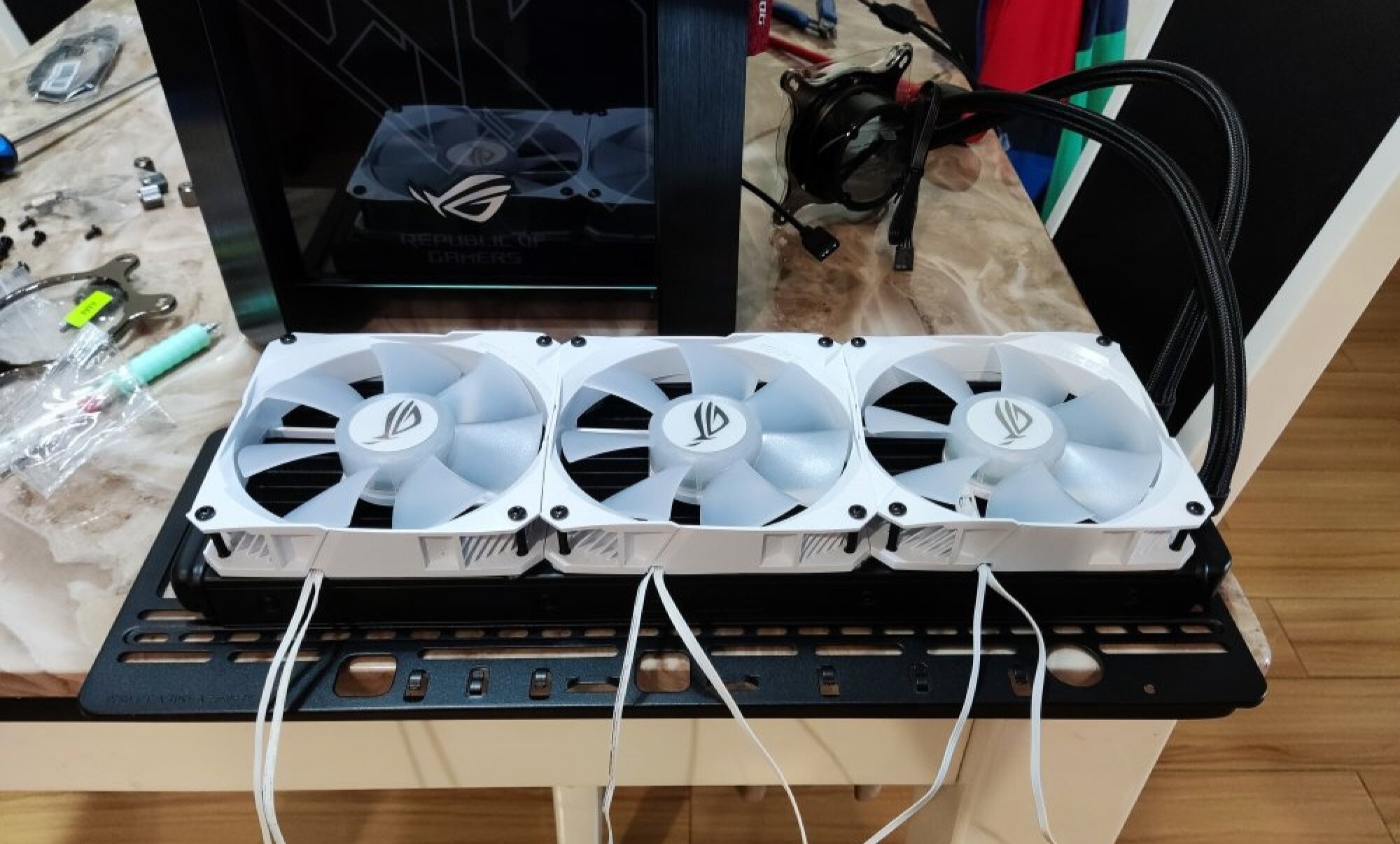 华硕适合打游戏吗_华硕打游戏卡吗_华硕手机哪款适合打游戏
