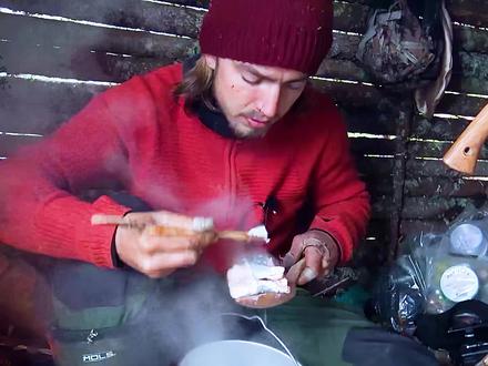 求生荒野苹果手机游戏叫什么_荒野求生苹果手机游戏_苹果手机下载荒野求生要钱吗