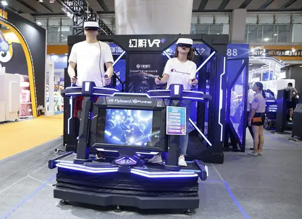 手机vr枪战游戏_vr枪械游戏_手机vr游戏手枪